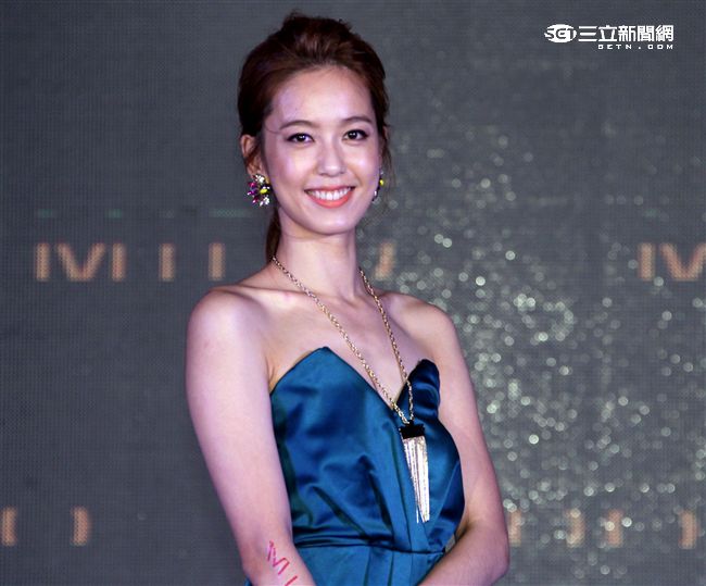 陳庭妮性感化身海洋之星大使，比基尼上衣S型火曲線，大展個性魅力。（記者邱榮吉/攝影）