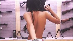 情色攝影,follow me,圖／翻攝自Instagram