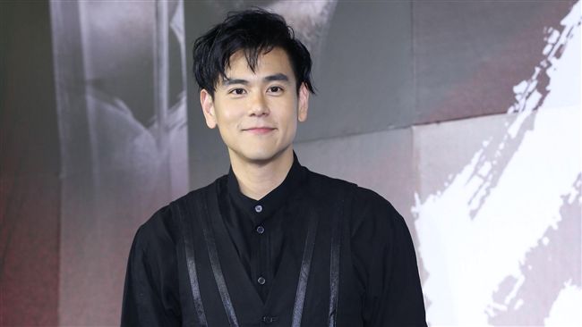 成龍不爽彭于晏？經紀公司駁斥傳聞