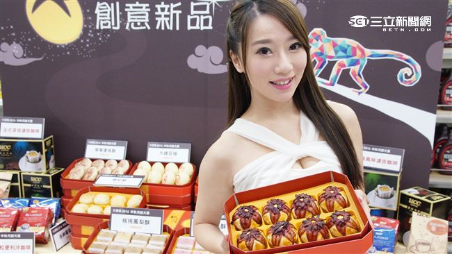 洛神花也來賞月？後山紅寶石戀上中秋