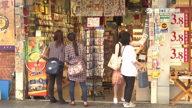 台灣大媽醜態看盡！領隊：別出國丟人