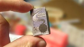 袖珍,小說,哈利波特,書本,劫盜地圖,手工,作品,Dcard(https://www.dcard.tw/f/handicrafts/p/224613741?utm_source=dcard_fb&utm_medium=post&utm_campaign=201608251500_fbpost_handicrafts)