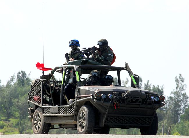 漢光32號「聯勇操演」特戰突擊車。（記者邱榮吉/屏東拍攝）