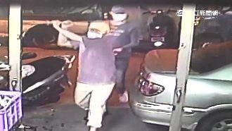 疑職場糾紛惡煞砸車　闖屋亂棒狂砸