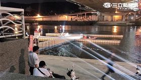 藍色公路外包員工落河失蹤（翻攝畫面）