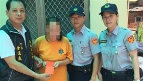 嘉義陳小妹擔家計，照顧失明母親及弟妹／嘉義縣警察局臉書
