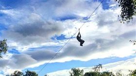 16:9
美婦挑戰叢林飛行 不慎墜落重傷不治
圖／翻攝自Go Ape臉書
https://www.facebook.com/GoApeTribe/photos