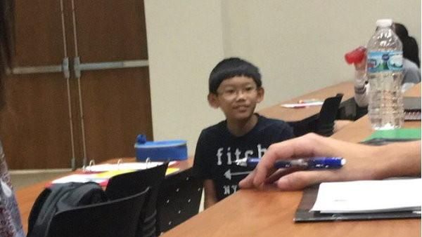 11歲男童大學旁聽：有問題可來問我
