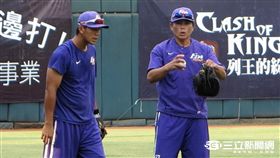 羅國麟和葉君璋總教練進行特訓（圖／記者王怡翔攝）