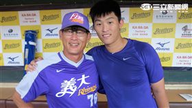 劉家愷和劉榮華（圖／記者王怡翔攝）