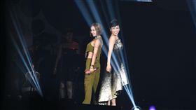 蔡健雅列穆尼亞演唱會小巨蛋熱鬧登場,蔡依林助陣雙蔡合體唱跳演出