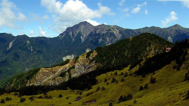 高一生未申請登奇萊山　父母慘挨罰