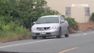 單手開車等速狙殺　左撇子槍法神準