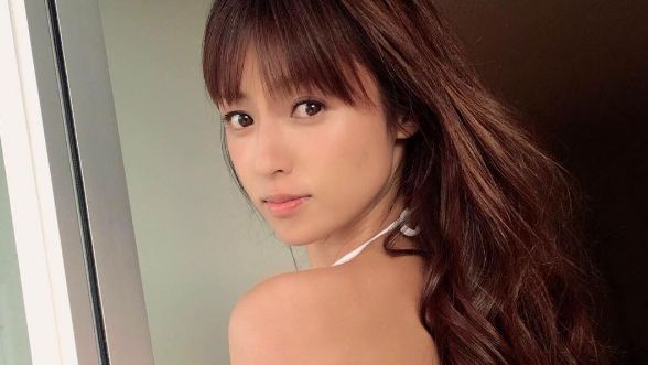 女星狂歡任人摸　醉喊：沒男人睡不著