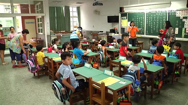 全球首例！東南亞七國語言列國小必選