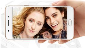 讓男生也愛自拍　OPPO F1s金色版明日正式開賣