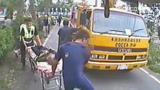 抓寶遇嬤落水　英勇玩家救人險滅頂