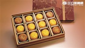 香港半島酒店：爭輝極品月餅禮盒。（圖／半島精品提供）