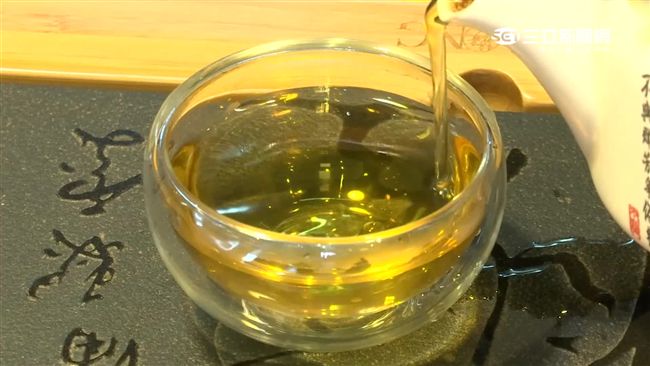 陳星遭爆上課放電　專邀斯文學生喝茶