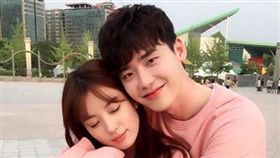 李鍾碩、韓孝周、w-兩個世界（圖／組圖／翻攝自李鍾碩IG）