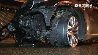 開百萬名車撞3車肇逃　稱吃藥害頭暈