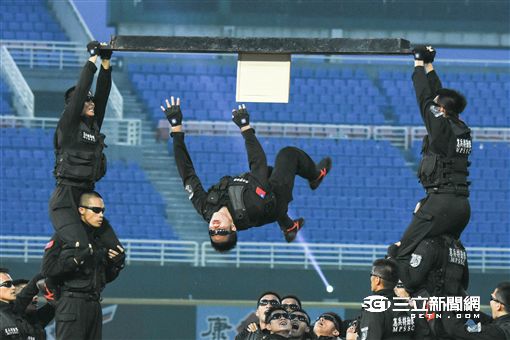 LAMIGO舉辦阿迷趴，國軍展現精實操演。（圖／記者林敬旻攝）