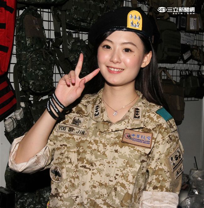 武哈祭正妹柯若若。（記者邱榮吉/攝影）