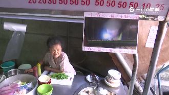 米粉嬤辛苦錢遭偷　善心人士排隊搶購