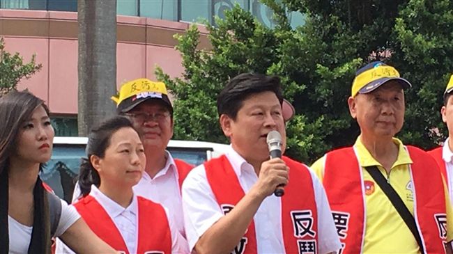 支持改革反對霸凌　傅崐萁力挺軍公教