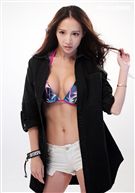 曖維多媒體/SEXY NUTS性感誌47期，林采緹拍攝現場1。（記者邱榮吉/側拍）