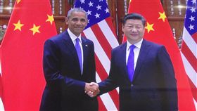 將出席20國集團（G20）杭州峰會的美國總統歐巴馬（左）與中國大陸國家主席習近平（右）3日晚間在杭州會晤。（翻攝G20新聞中心畫面）中央社記者馮昭杭州攝　105年9月3日 16:9