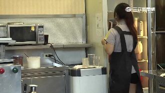 苛刻罰薪做白工！知名飲料店爆黑暗