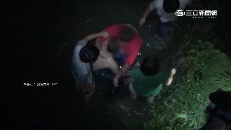 當他朋友好累！男失戀喝醉竟上演跳橋