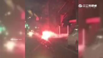 擲信號彈　男辯：陌生人搭便車丟的