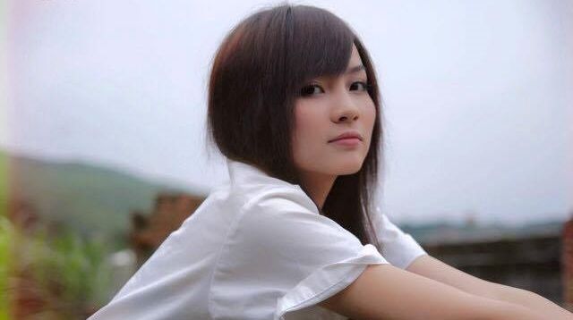 杜妍曬高中青澀照　勾起眾多網友回憶
