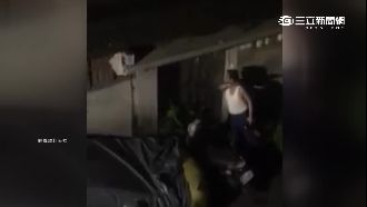 醉漢失控亂敲門砸車　住戶嚇翻報警