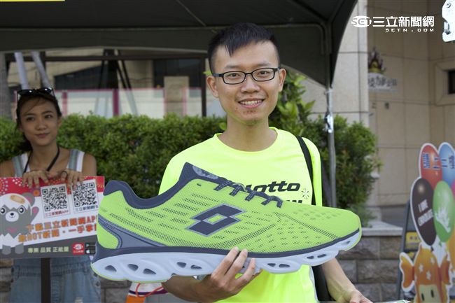 2016 Lotto月光路跑攤位活動（記者林顥宗/攝影）