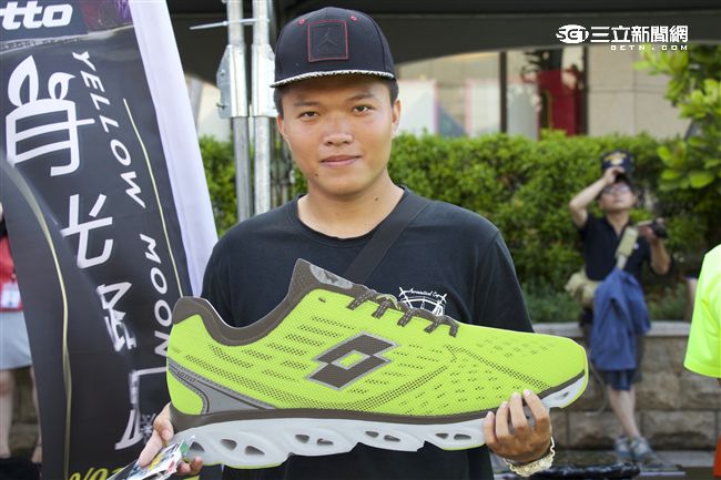 2016 Lotto月光路跑攤位活動（記者林顥宗/攝影）