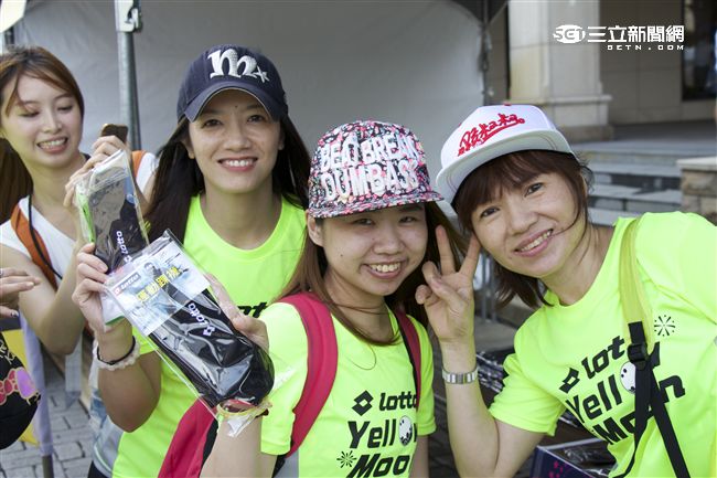 2016 Lotto月光路跑攤位活動（記者林顥宗/攝影）
