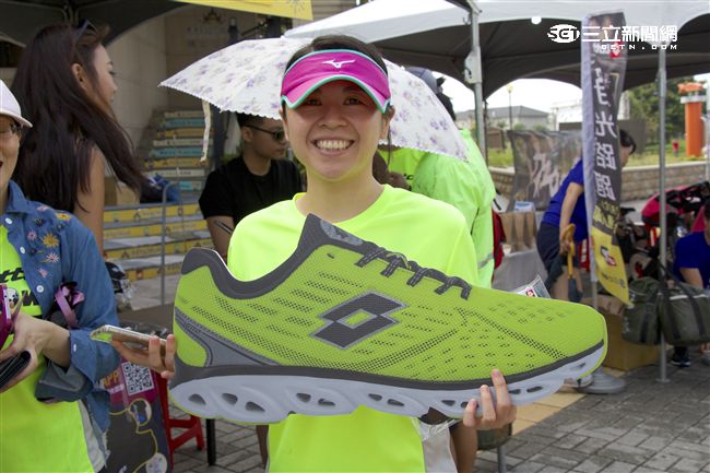 2016 Lotto月光路跑攤位活動（記者林顥宗/攝影）