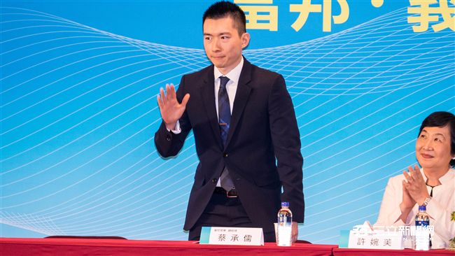 富邦蔡承儒來開球　犀牛軍全力拚首勝