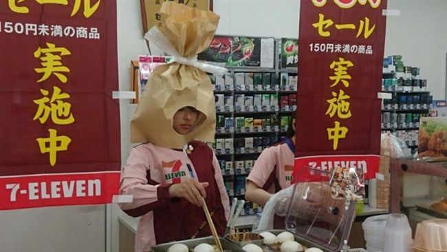 超商店員好無奈！頭戴豆包推銷關東煮
