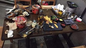 陸客大鬧炸雞店 圖／翻攝自爆料公社