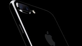 iPhone7,曜石黑（圖／翻攝自Apple官網）
http://www.apple.com/tw/shop/buy-iphone/iphone-7#00,10