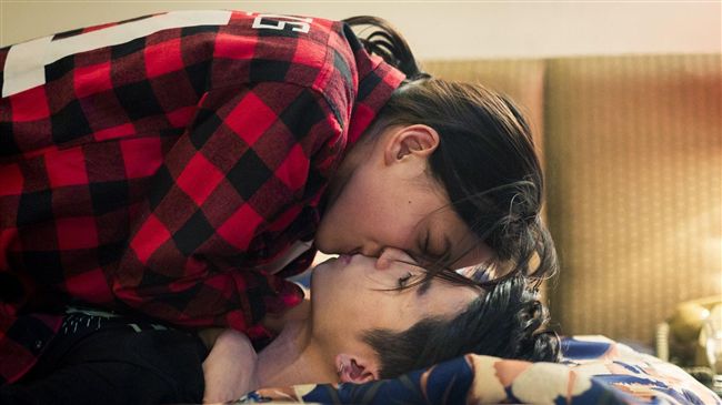 《戀愛》新人陳妤好大膽硬上韓系鮮肉