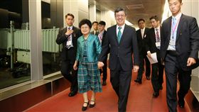 陳建仁結束聖和專萬返國　總統府提供