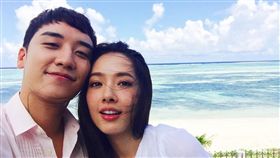 勝利與台灣女星郭碧婷。（圖／翻攝自勝利IG）