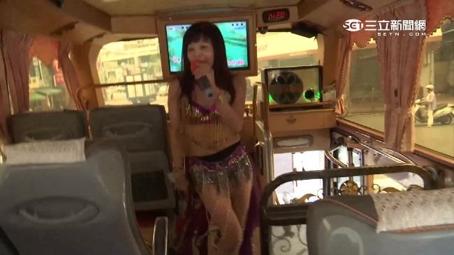 女導遊帶團又唱又跳　不怕陸客寒冬潮