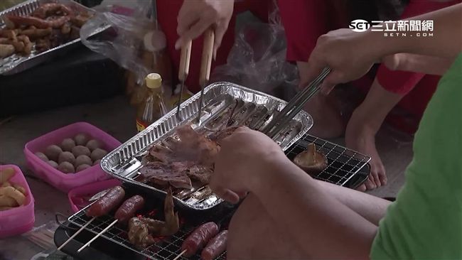 中秋烤肉季　民眾最愛到量販買這神器