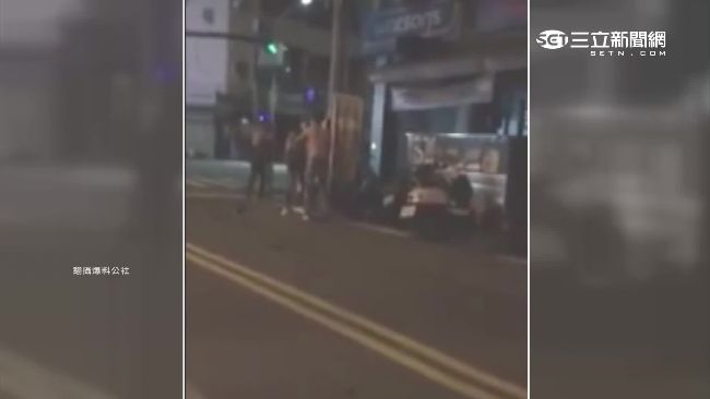 勸架不成爆口角　死黨醉後街頭扭打